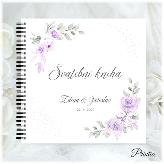 Svadobná kniha s fialovými kvetmi