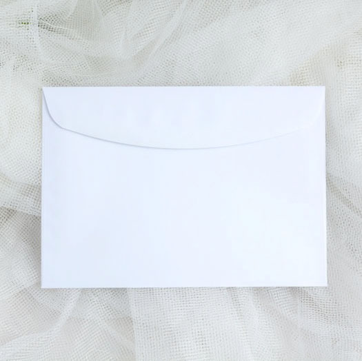 White envelopes D6