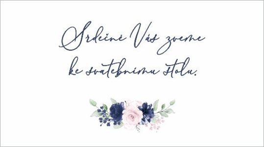 Pozvánka k stolu s modrými a ružovými kvetmi