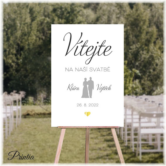Wedding welcome sign with golden heart