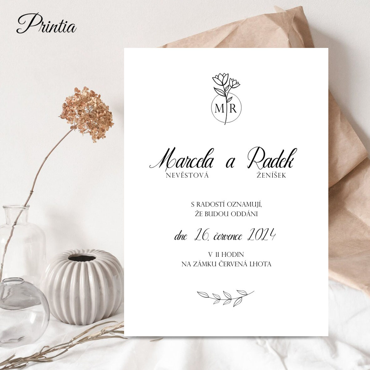 Wedding invitation imitating handmade paper 